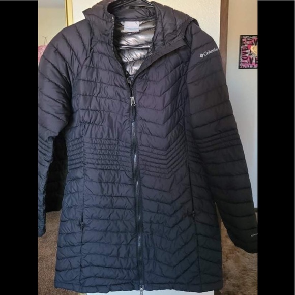 Columbia Jackets & Blazers - Women’s Columbia Omni-Heat Coat Size Medium, Black.